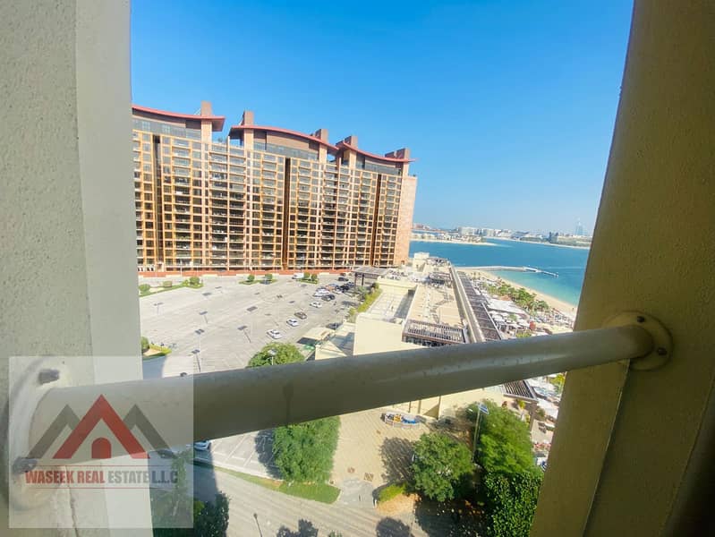 STUNNING VIEWS I BEACH ACCESS I SHORELINE