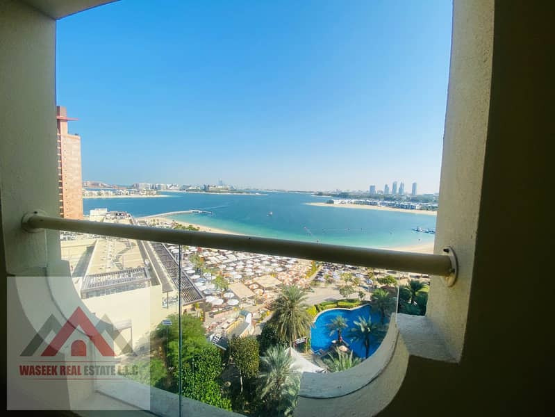 STUNNING VIEWS I BEACH ACCESS I SHORELINE