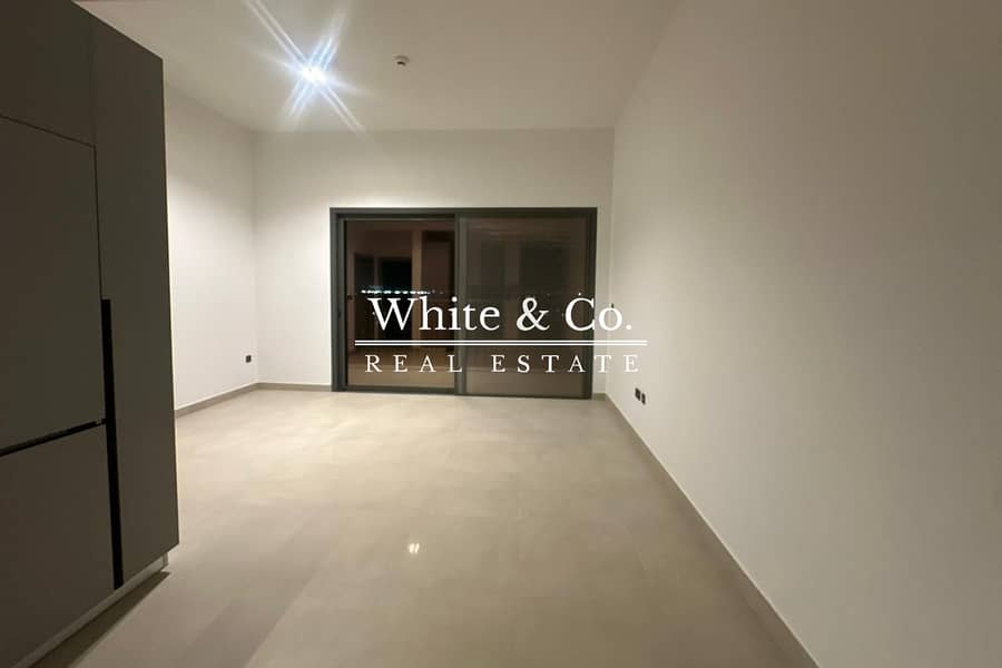 Top floor | Corner Unit | Skyline view