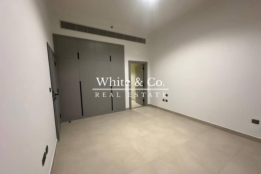 Top floor | Corner Unit | Skyline view - Image 7