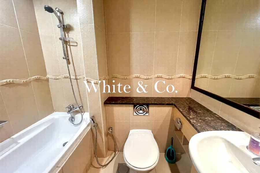 Vacant| Maids Room | High Floor | Spacious - Image 8