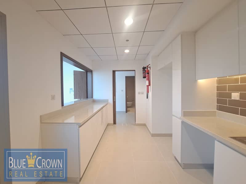 SEA VIEW!!SPECIOUS 2BHK WITH BALCONY NEAR METRO - Image 6