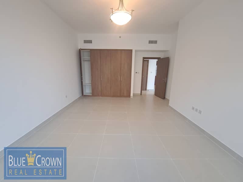 SEA VIEW!!SPECIOUS 2BHK WITH BALCONY NEAR METRO - Image 15