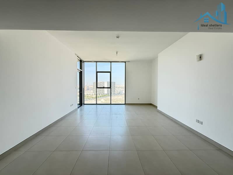 Park view 2bhk flat | 2 washroom | balcony