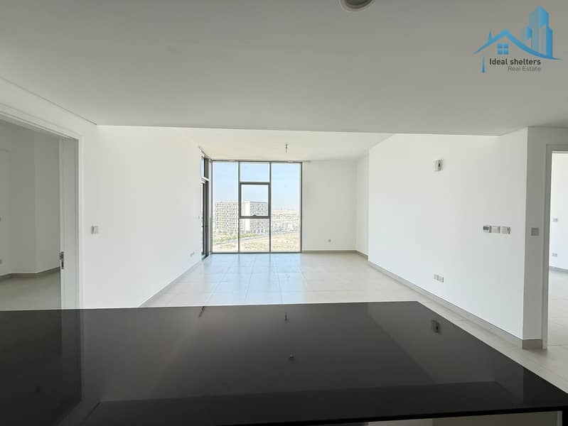 Park view 2bhk flat | 2 washroom | balcony