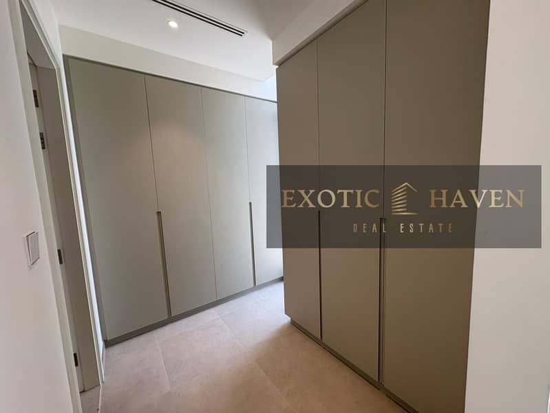 Genuine Resale | Single Row | Prime Location - Image 14