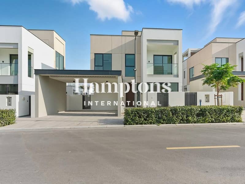 Upgraded | Single Row | Premium Location