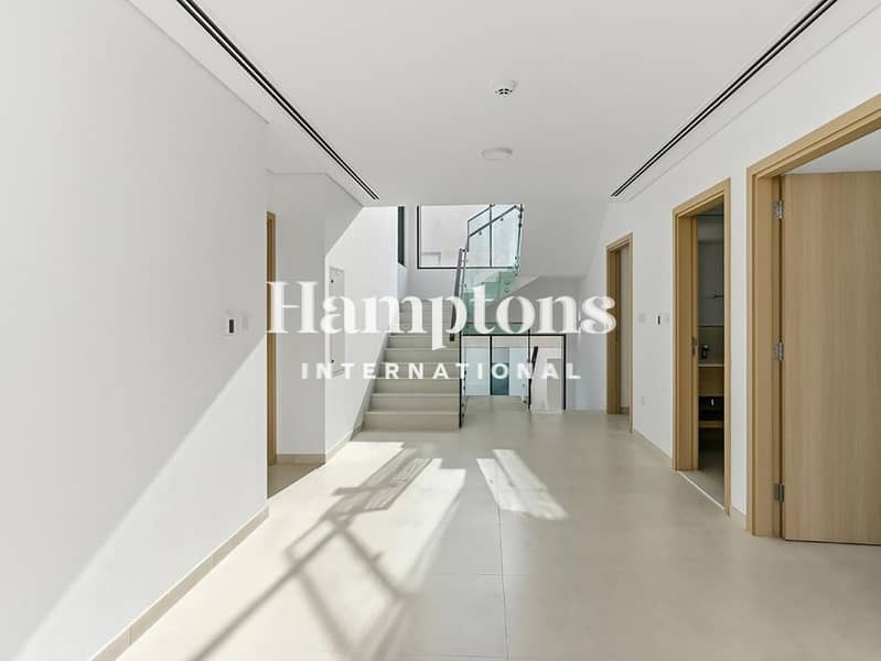 Upgraded | Single Row | Premium Location - Image 6