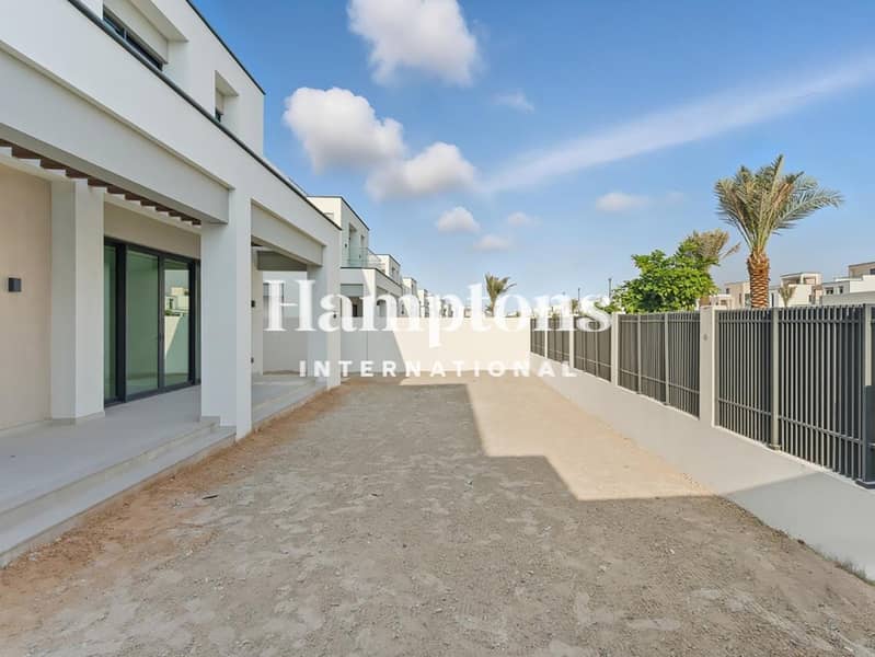 Upgraded | Single Row | Premium Location - Image 9