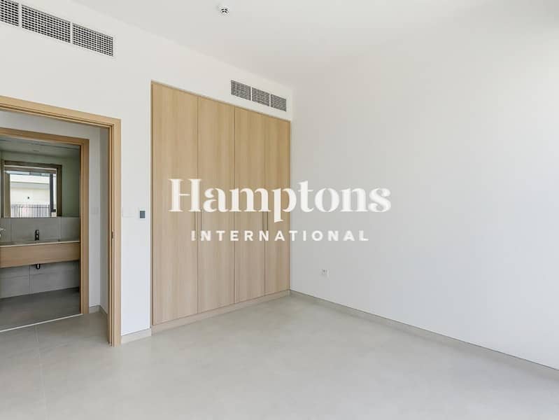 Upgraded | Single Row | Premium Location - Image 17