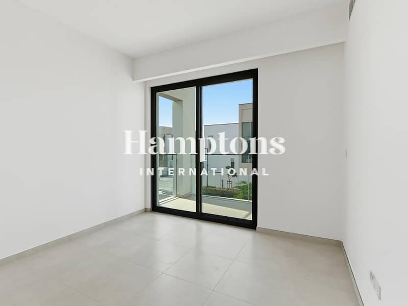 Upgraded | Single Row | Premium Location - Image 18