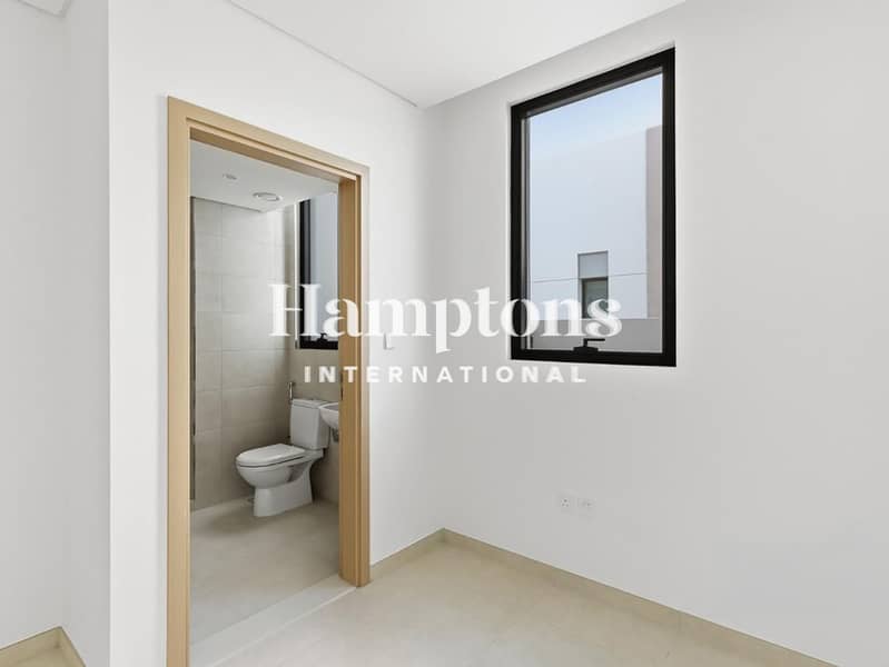 Upgraded | Single Row | Premium Location - Image 19