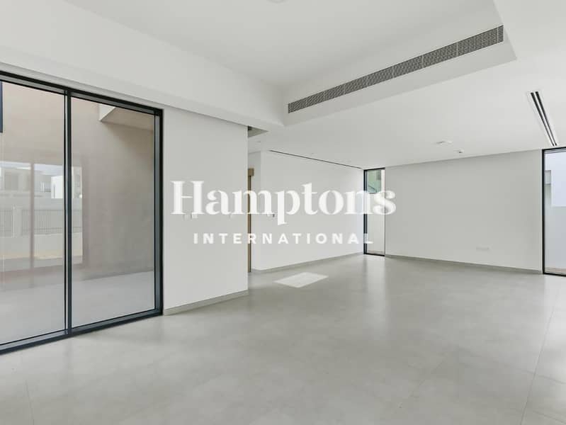 Upgraded | Single Row | Premium Location - Image 20