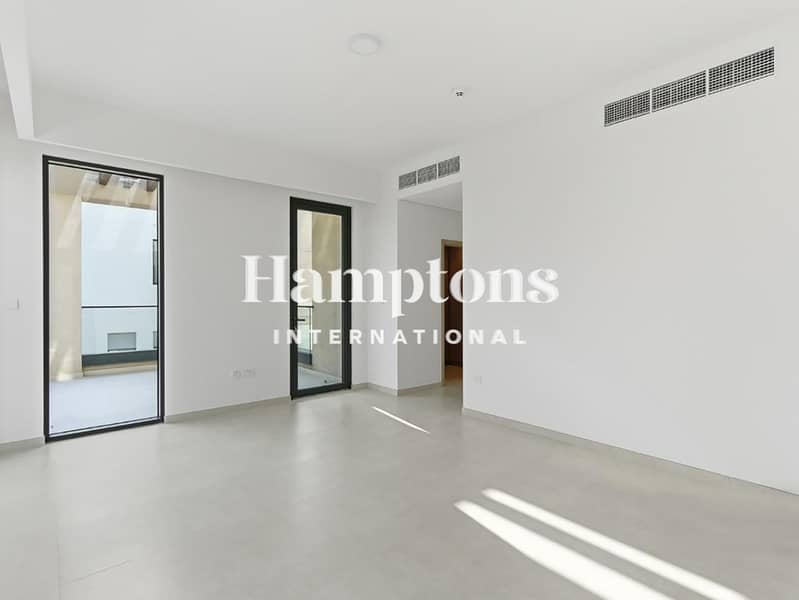 Upgraded | Single Row | Premium Location - Image 22