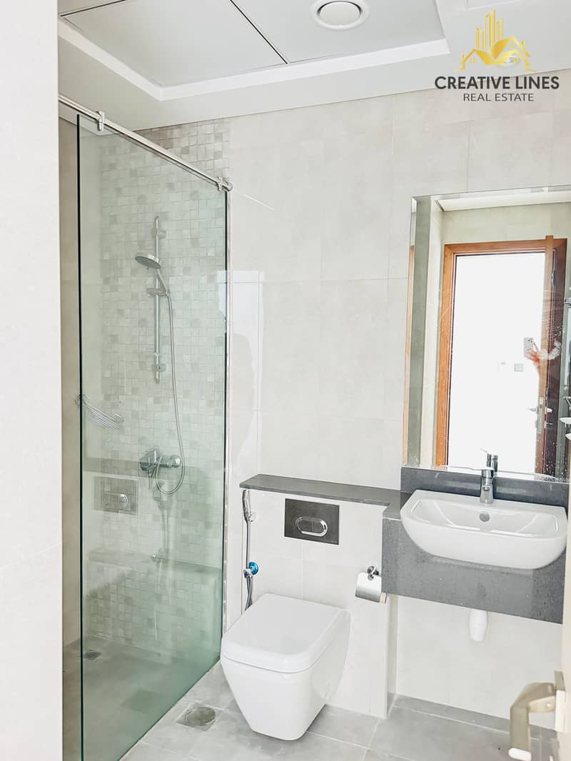 2 B/R // HUGE SIZE // SAMI CLOSED KITCHEN// READY TO MOVE - Image 11