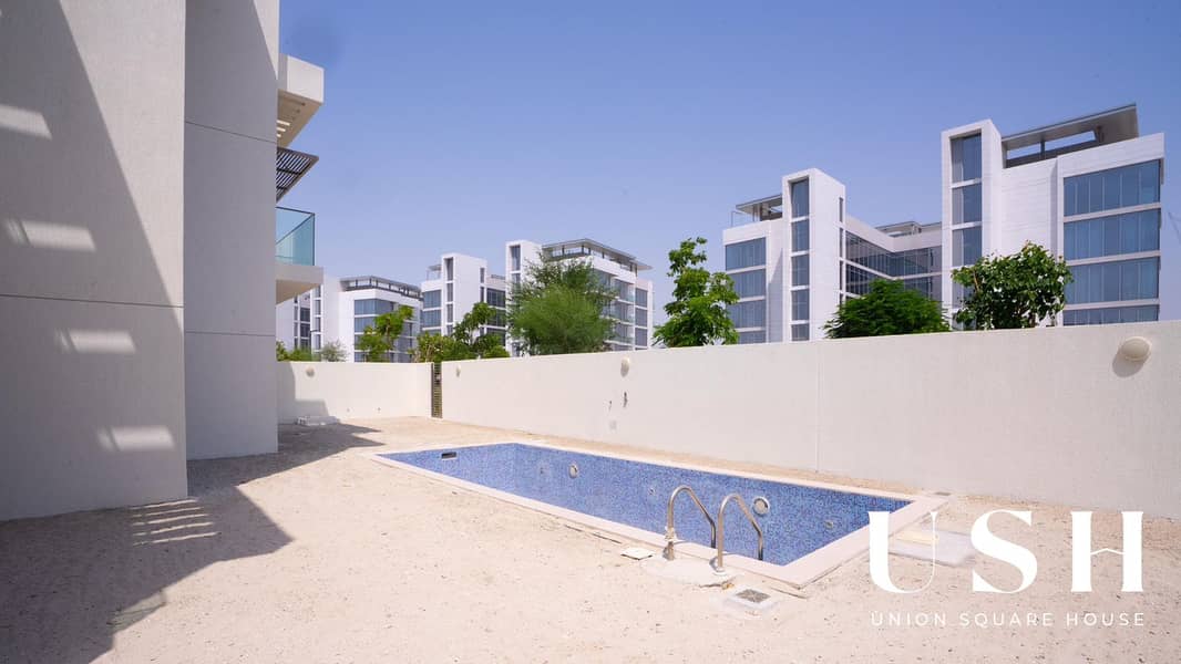 Contemporary 5BR | Private Pool | Prime Location - Image 8