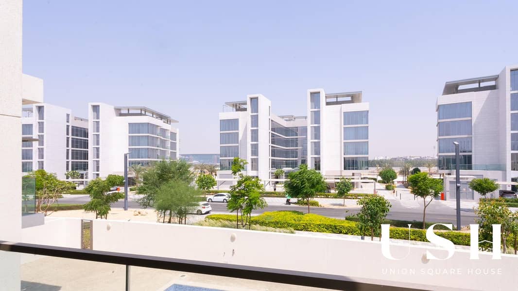 Contemporary 5BR | Private Pool | Prime Location - Image 11