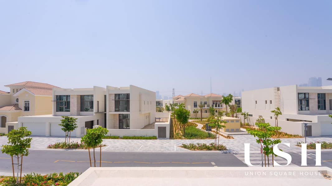 Contemporary 5BR | Private Pool | Prime Location - Image 12