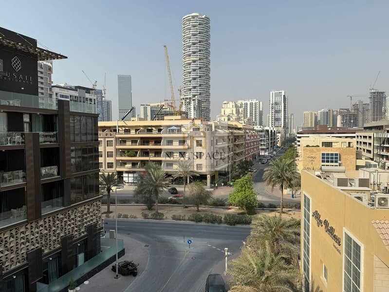 Big Layout | Open View | 2 Bedroom fully Furnished - Image 10