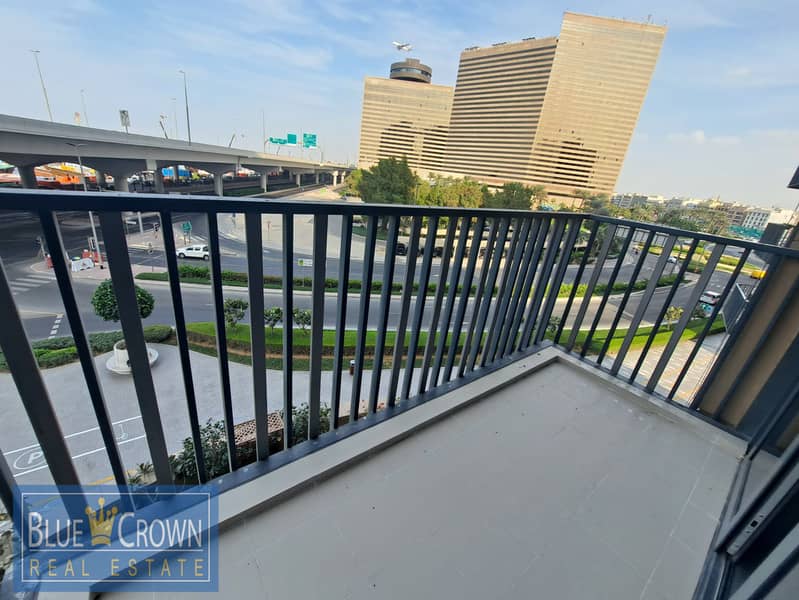 DAZZLING VIEW!!LAVISH 2BHK WITH BALCONY NEAR METRO