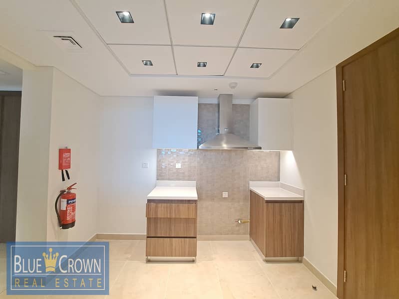 DAZZLING VIEW!!LAVISH 2BHK WITH BALCONY NEAR METRO