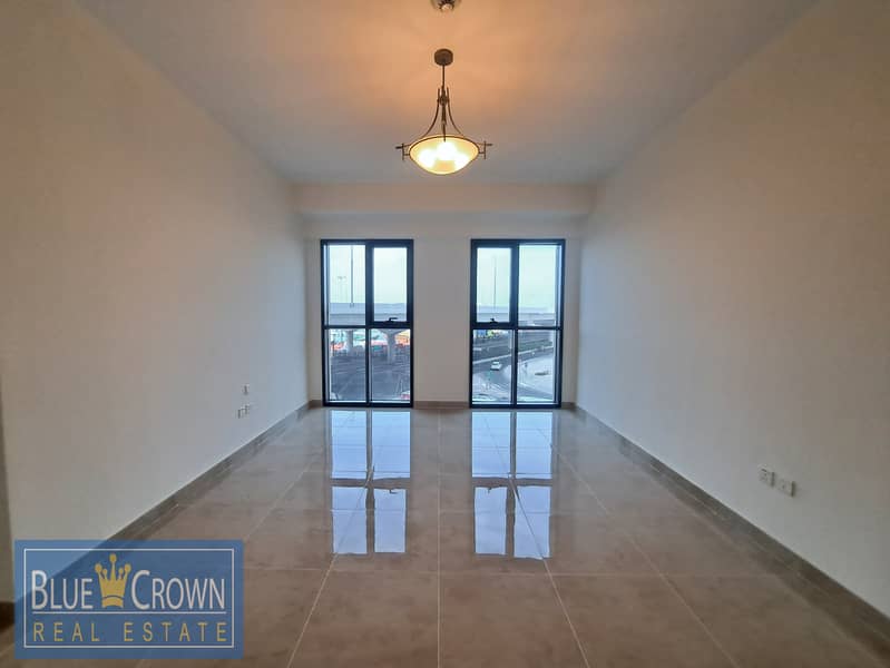 DAZZLING VIEW!!LAVISH 2BHK WITH BALCONY NEAR METRO - Image 8