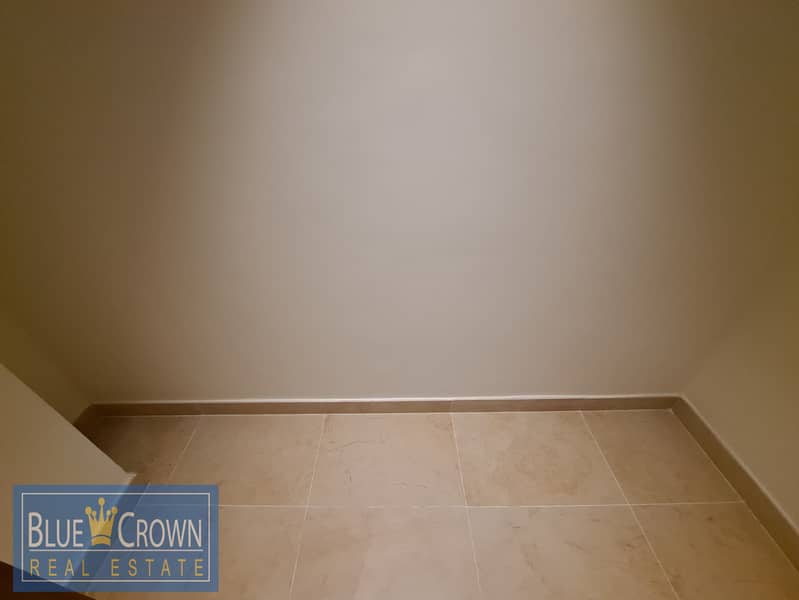 DAZZLING VIEW!!LAVISH 2BHK WITH BALCONY NEAR METRO - Image 11