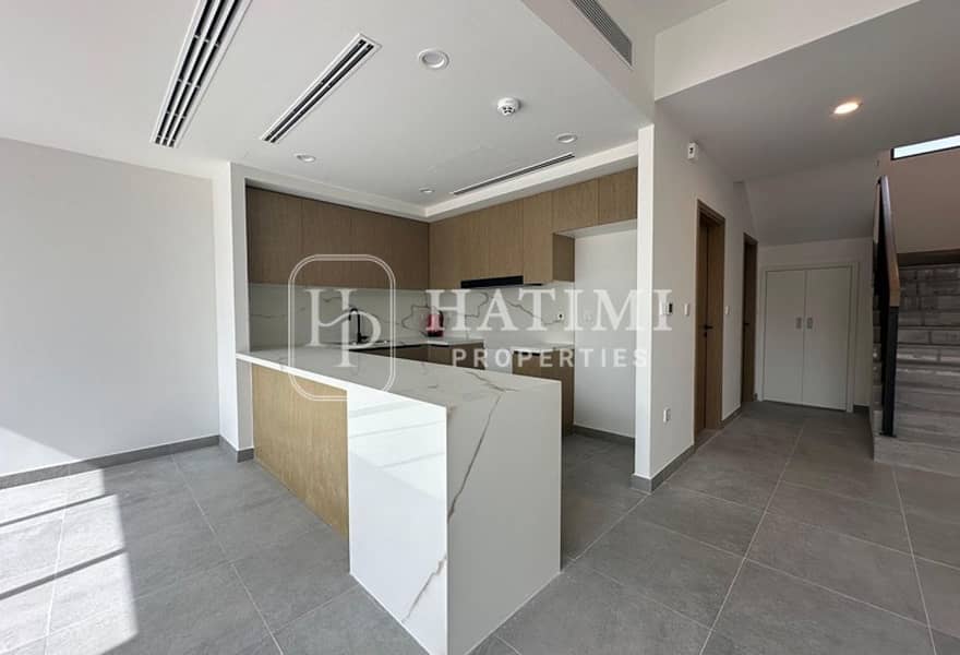 SINGLE ROW| BRAND NEW| OPPOSITE THE POOL AND PARK