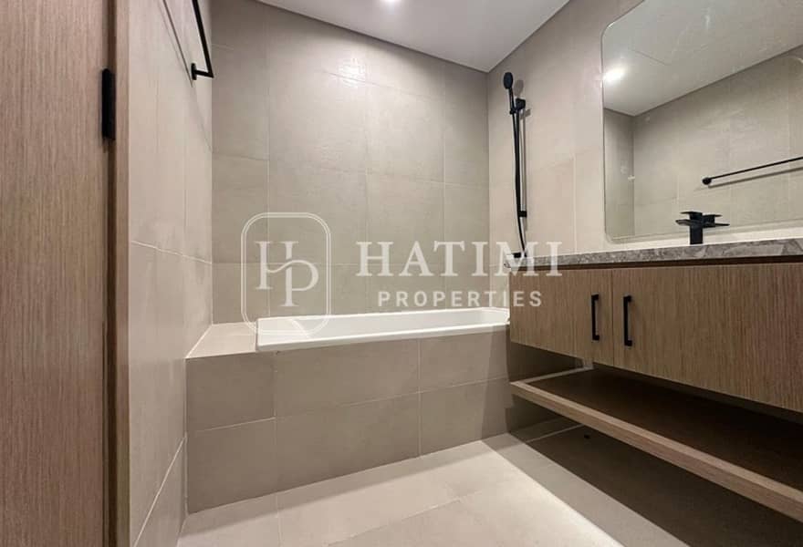 SINGLE ROW| BRAND NEW| OPPOSITE THE POOL AND PARK - Image 15