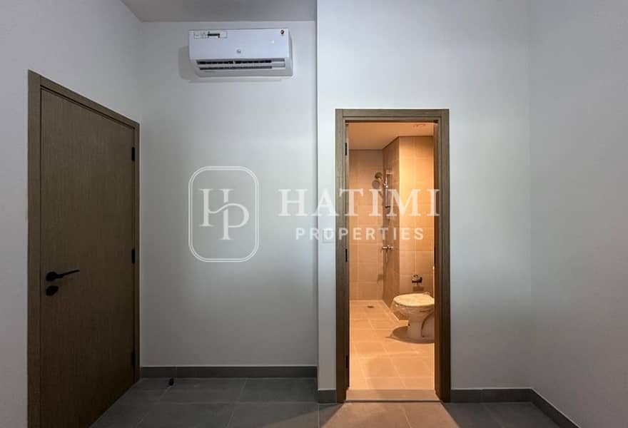 SINGLE ROW| BRAND NEW| OPPOSITE THE POOL AND PARK - Image 16