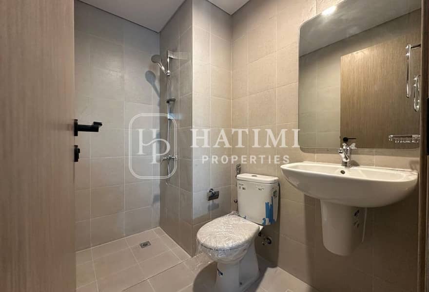 SINGLE ROW| BRAND NEW| OPPOSITE THE POOL AND PARK - Image 19