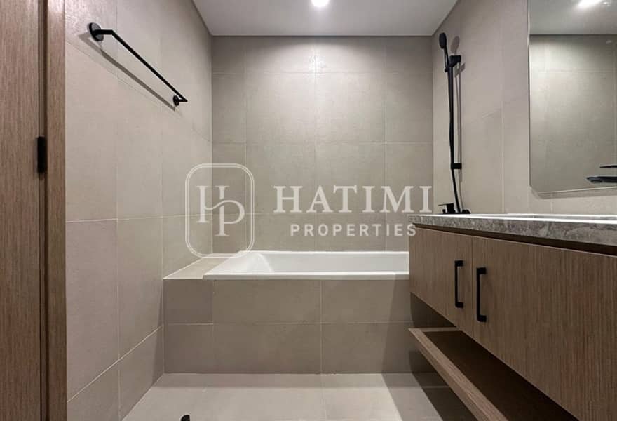 SINGLE ROW| BRAND NEW| OPPOSITE THE POOL AND PARK - Image 20