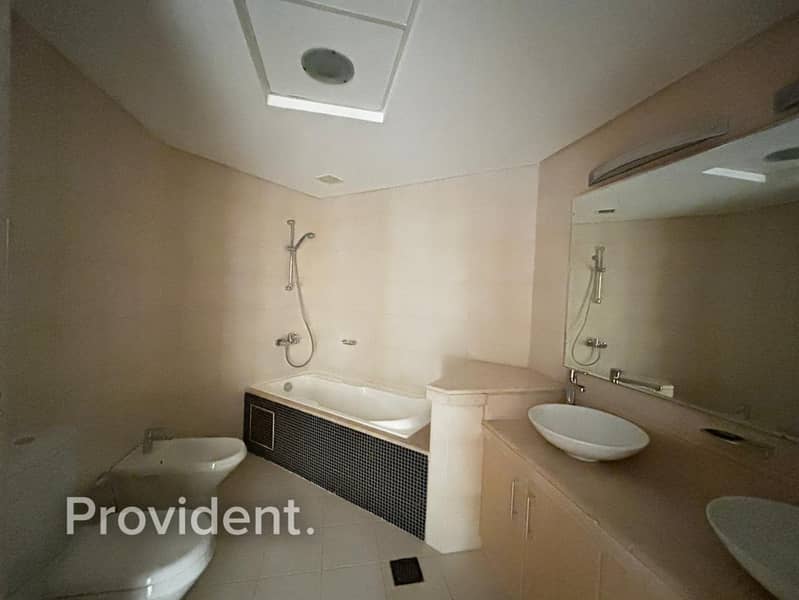 Vacant | Natural Light | Open Space - Image 9