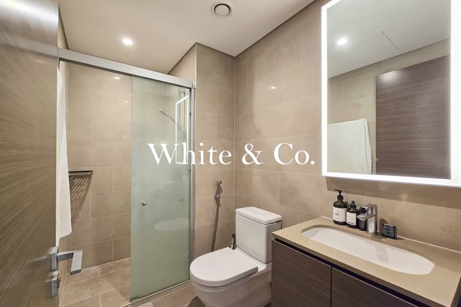 Best Price | Vacant 1 bed | Unique Layout - Image 11