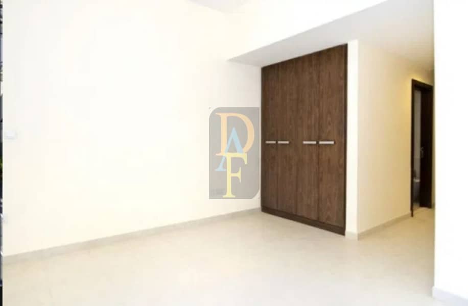 Vastu Unit | High Floor | En-Suite 2 Bhk + Store Room | Nr Metro - Image 12