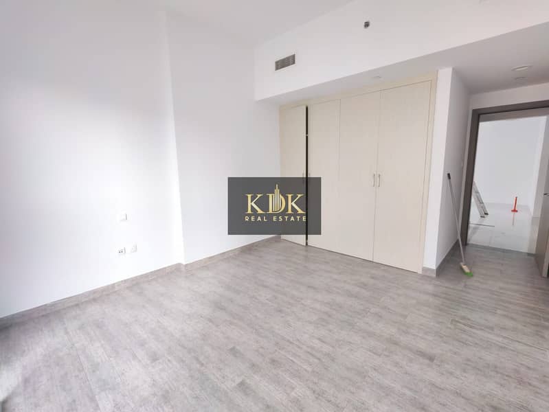 Best Price | Ready To Move | Bright and Spacious - Image 6