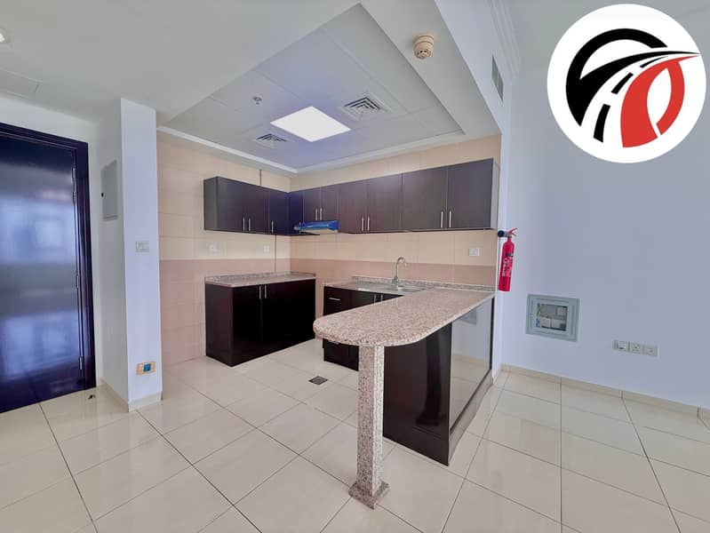 Chiller Free Spacious 2Bedroom Apartment With All Amenities