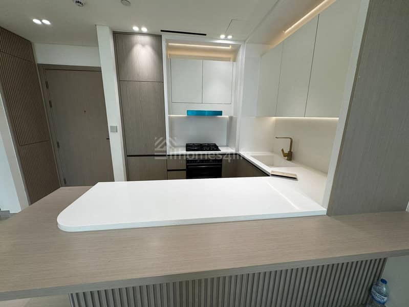 Brand New | Modern Finish | Community View