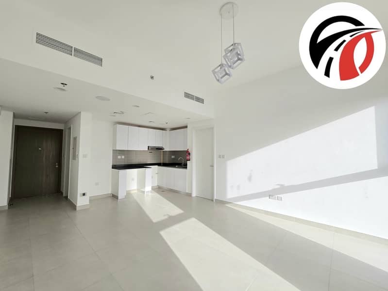 Spacious Apartment ! With All Aminities ! Ready to Move ! Big Size