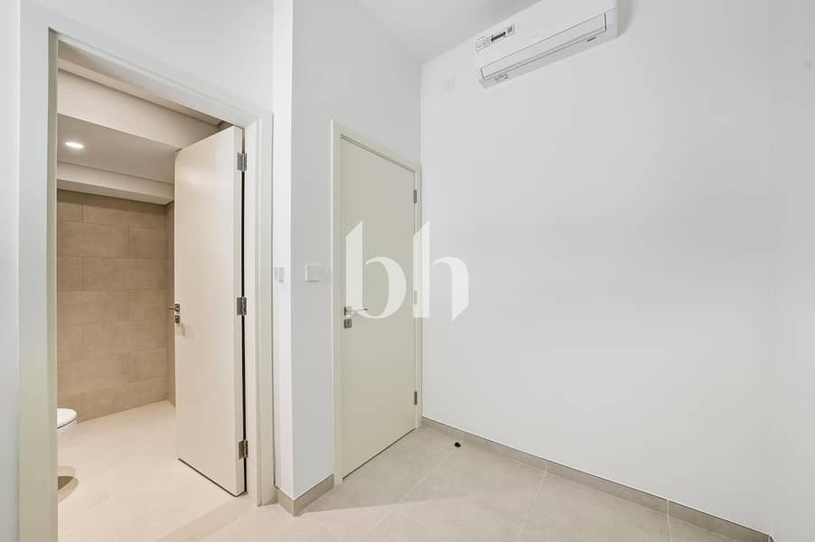 Ready | Close To Pool | View Today - Image 9