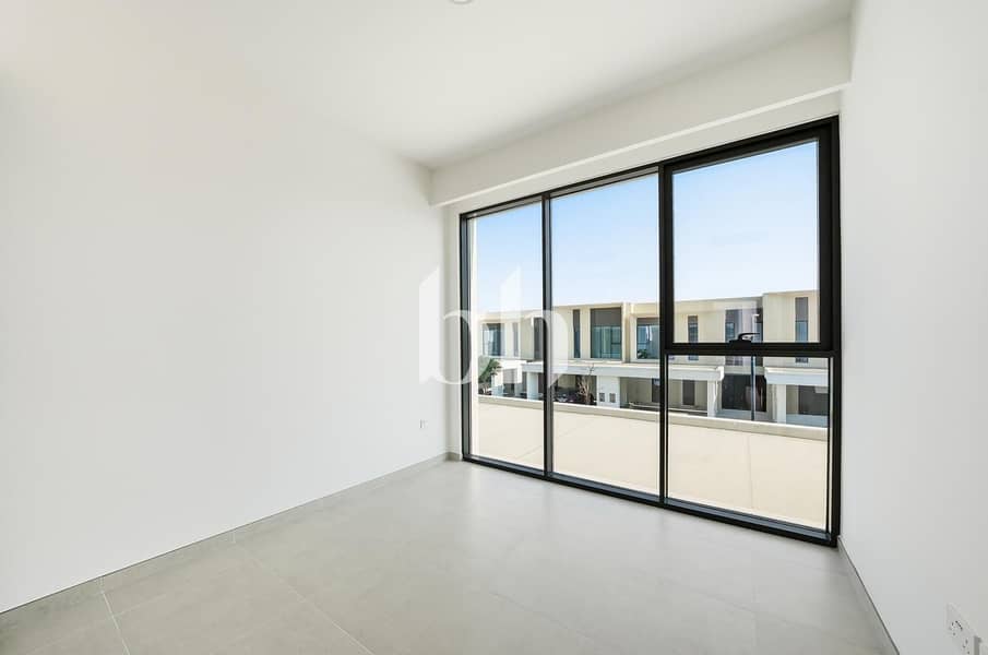Ready | Close To Pool | View Today - Image 10