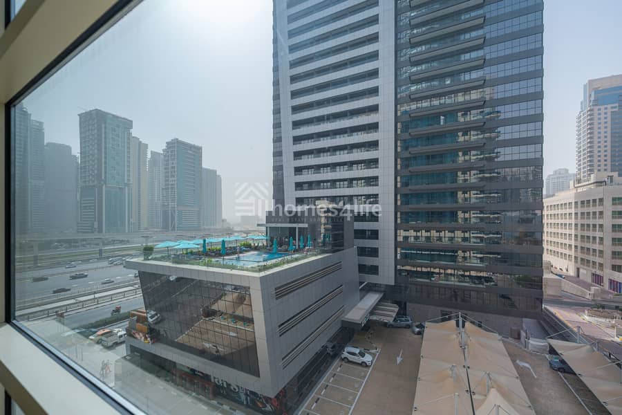 Pool view | Near metro | Vacant - Image 19