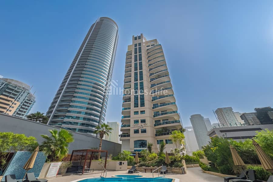 Pool view | Near metro | Vacant - Image 26