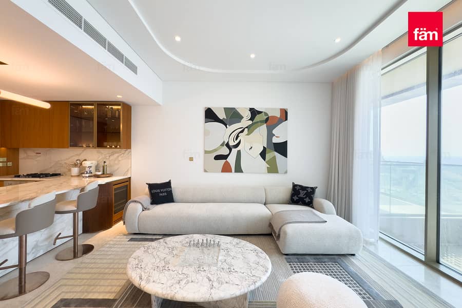 Premium Amenities I High End Finishes I Vacant