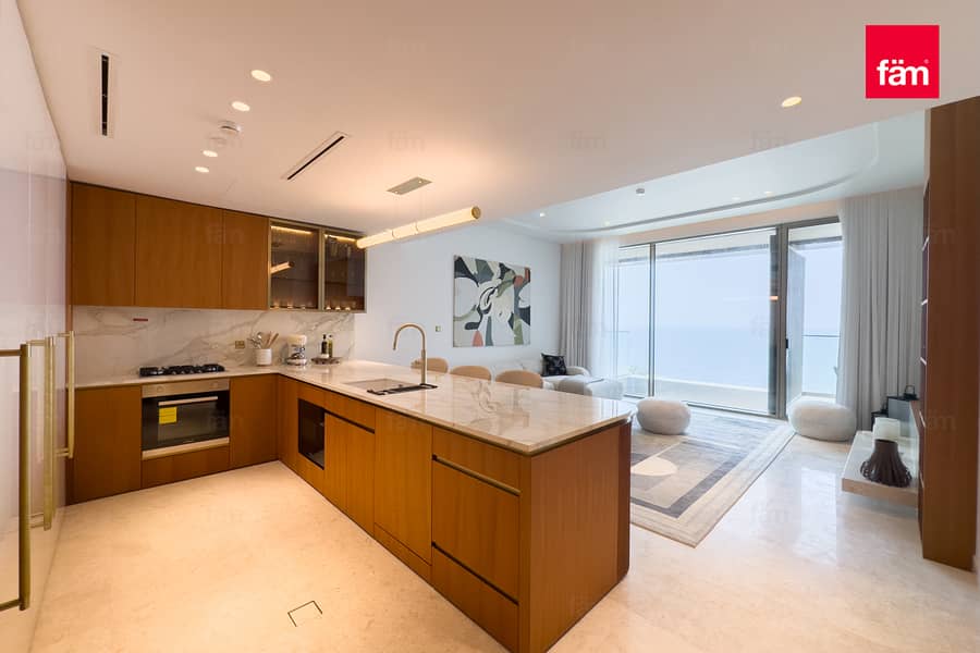 Premium Amenities I High End Finishes I Vacant