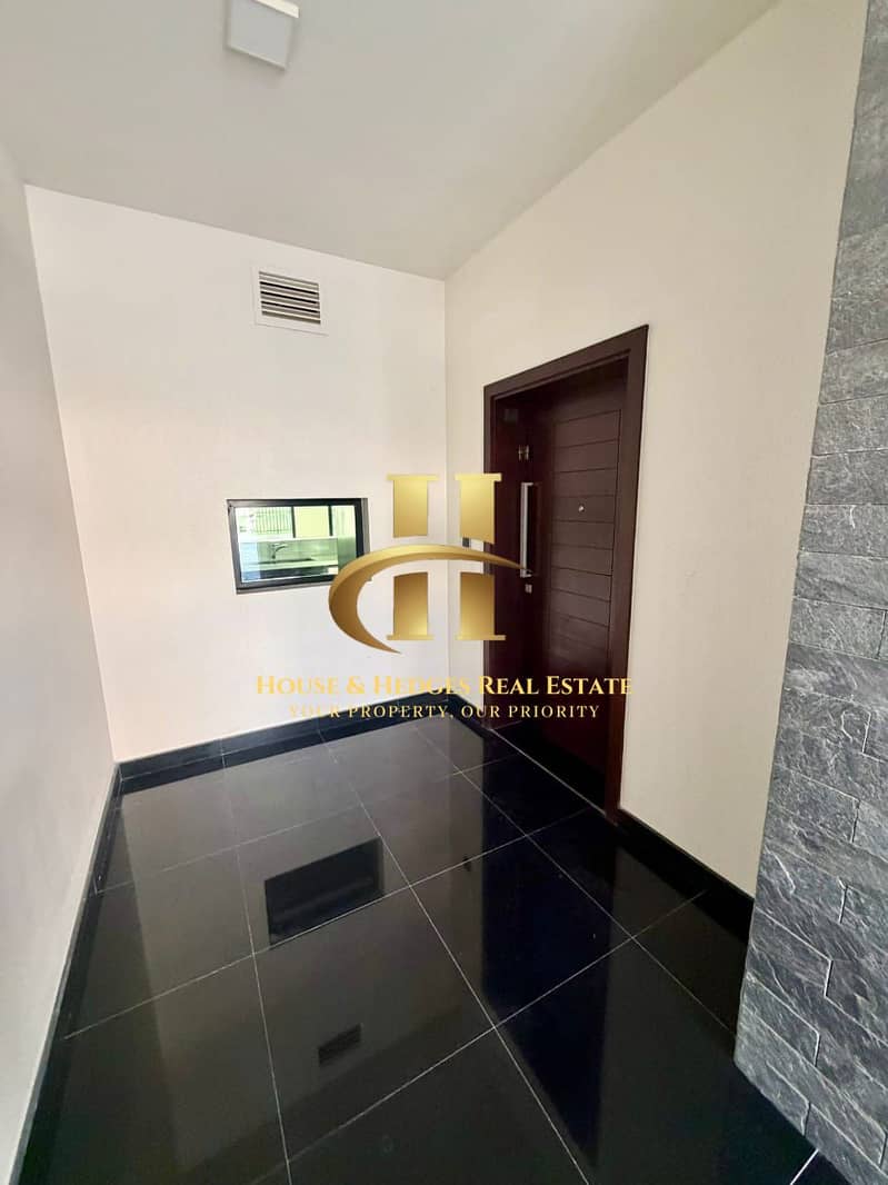 Ready to Move In | Spacious layout | Golf View - Image 10