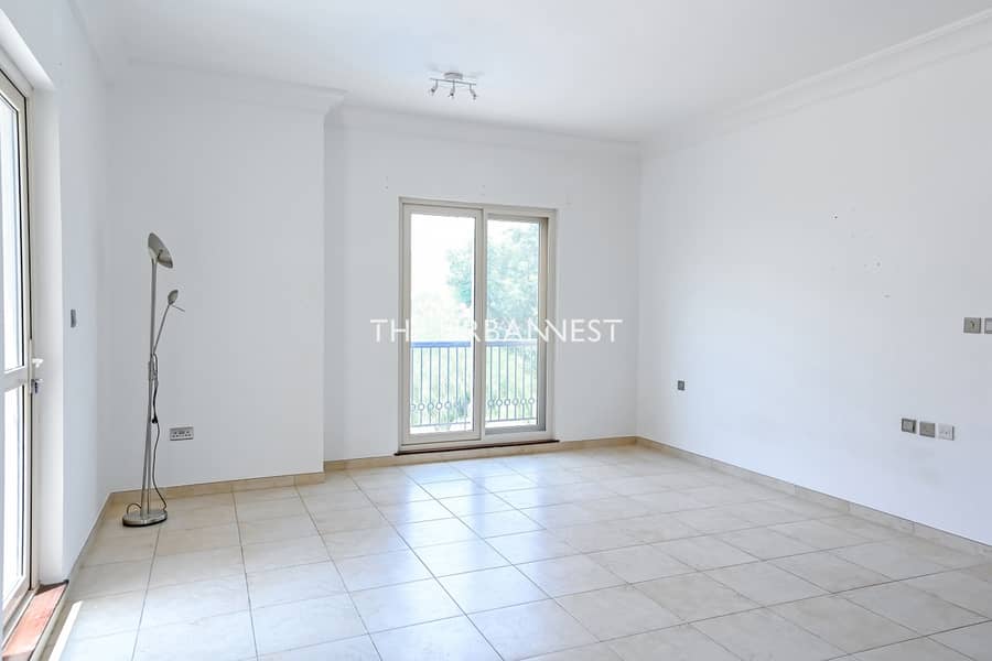 Vacant in Feb 2026 | Golf Course View | Large Plot - Image 11