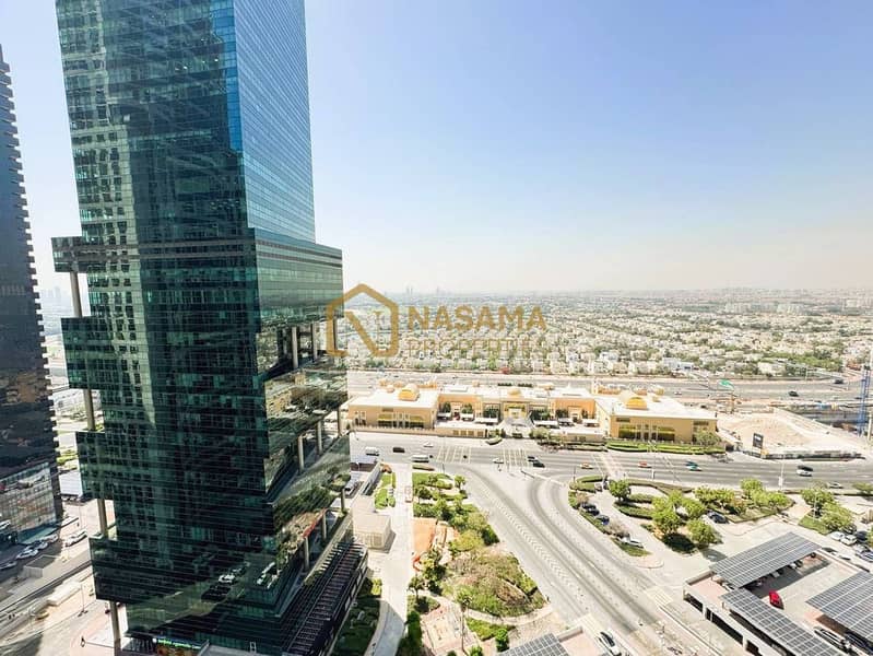 High Floor| Lake view| Brand new condition - Image 13