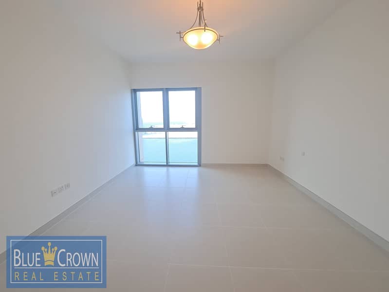 SEA VIEW!!DAZZLING 2BHK WITH BALCONY NEAR METRO - Image 7