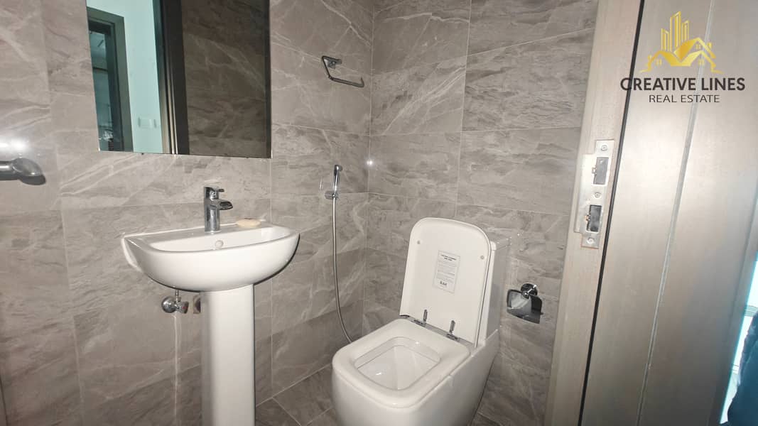 Luxury spacious 1Bedroom with open pool view apartment// all amenities// ready to move// only 70k - Image 6